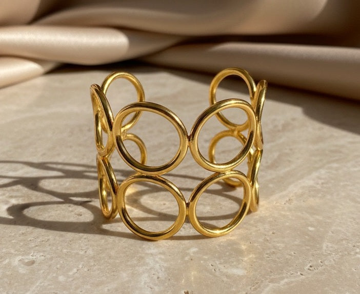 Indiriva Golden Loop Cuff