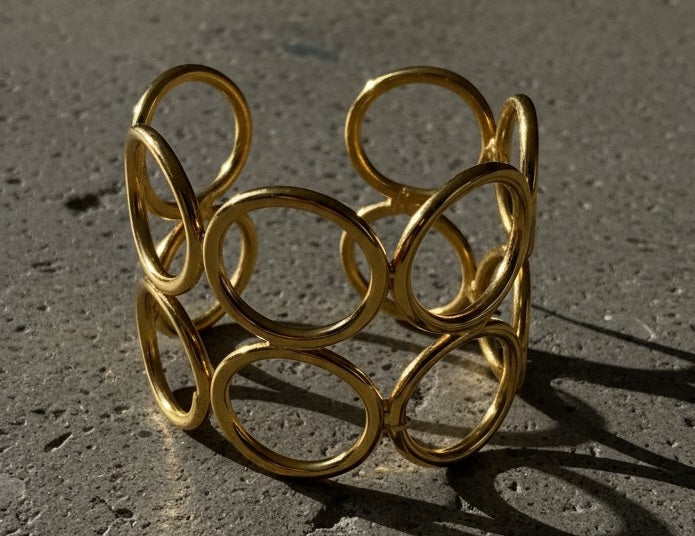 Indiriva Golden Loop Cuff
