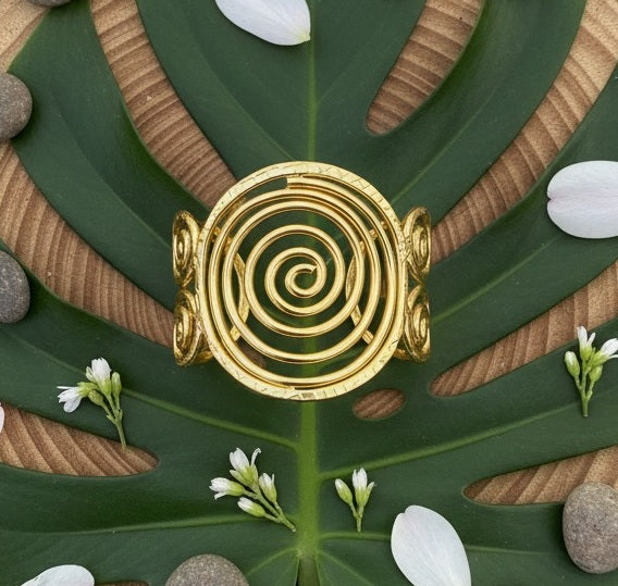 Indiriva Golden Spiral Cuff