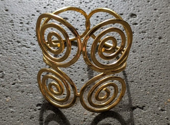 Indiriva Golden Swirl Cuff