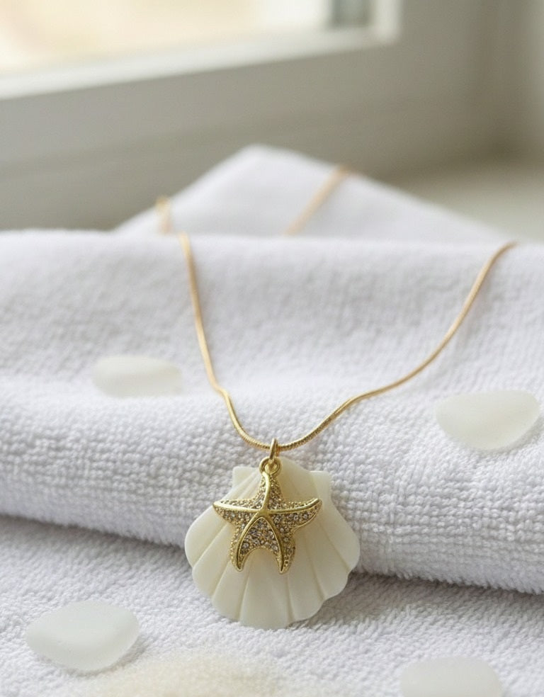 Indiriva Oceanic Charm Necklace
