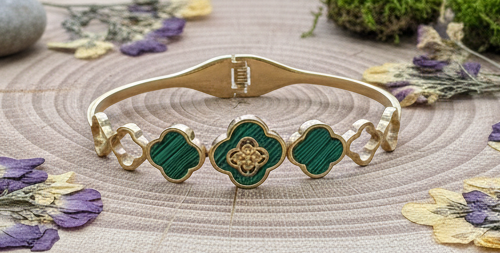 Indiriva Opulent Clover Charm Bracelet