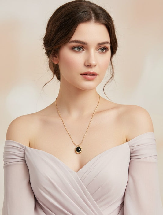 Indiriva Oval Charm Necklace