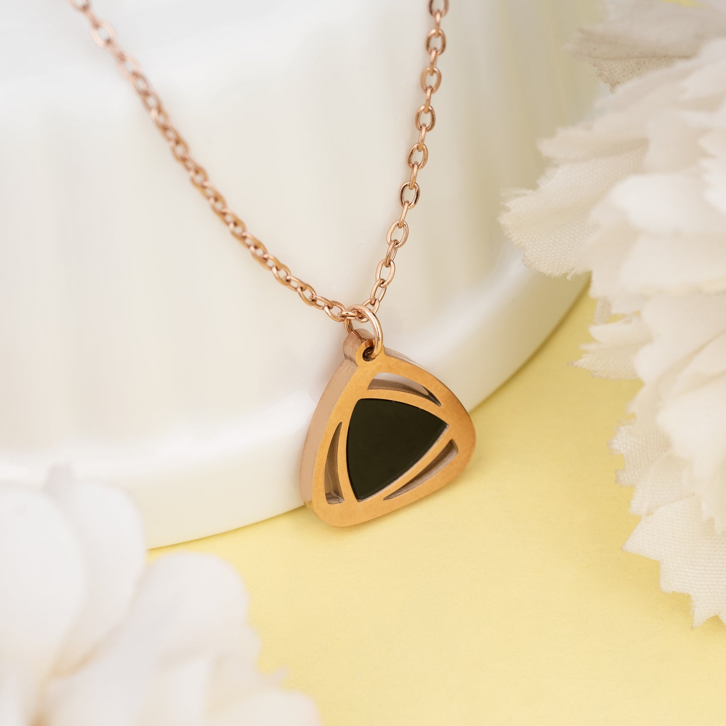 Indiriva Trinity Necklace