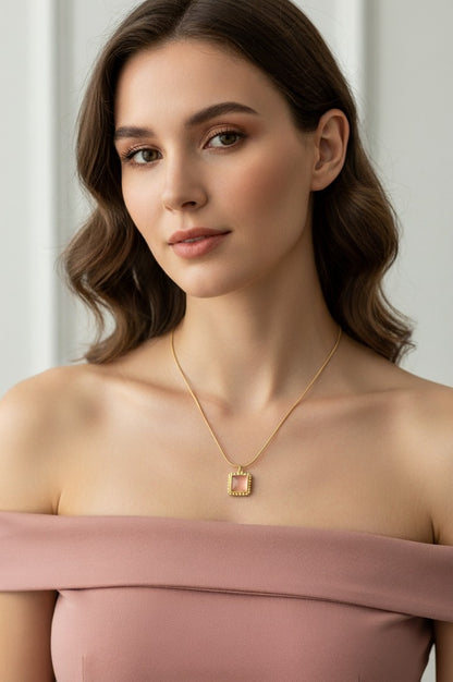 Indiriva Noir Charm Necklace| Pink