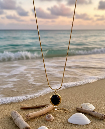 Indiriva Oval Charm Necklace