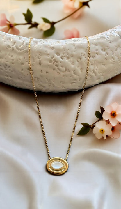 Indiriva Elliptical Pendant Necklace