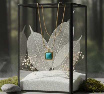 Indiriva Noir Charm Necklace| Blue