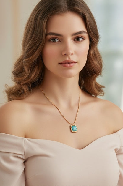 Indiriva Noir Charm Necklace| Blue